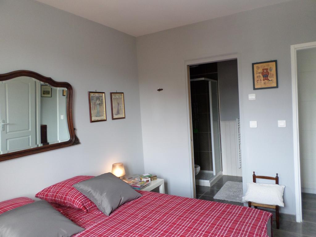 Bed and Breakfast Les Broussous Sauve Habitación foto