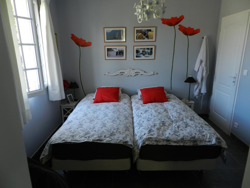 Bed and Breakfast Les Broussous Sauve Habitación foto